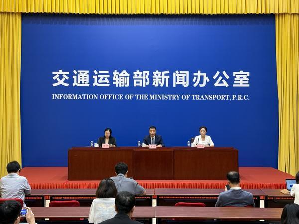 交通运输部：努力让货车司机有更多从业获得感