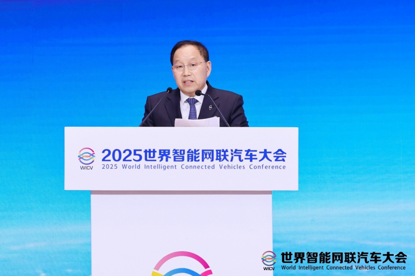 张兴海 2025 智联大会发声：问界以安全筑豪华根基